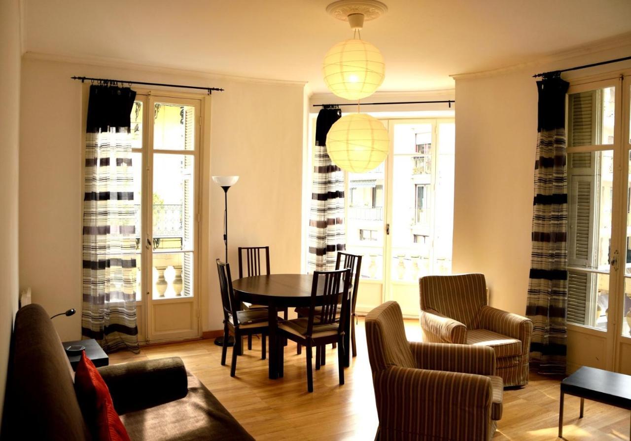Unik Apartment Nice Luaran gambar