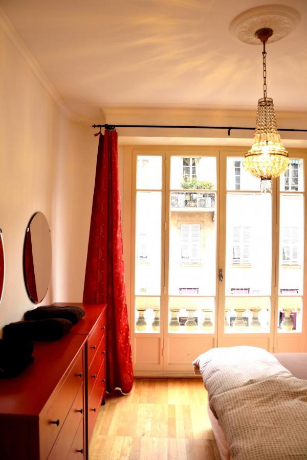 Unik Apartment Nice Luaran gambar